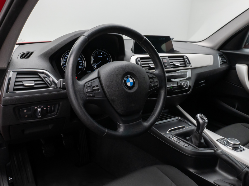 BMW 118 Navi WLAN PDC Lordos LED Geschwindigkeitsr — photo 20