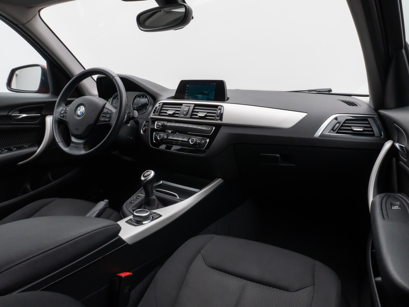 BMW 118 Navi WLAN PDC Lordos LED Geschwindigkeitsr — photo 38