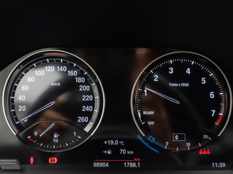 BMW 118 Navi WLAN PDC Lordos LED Geschwindigkeitsr — photo 39