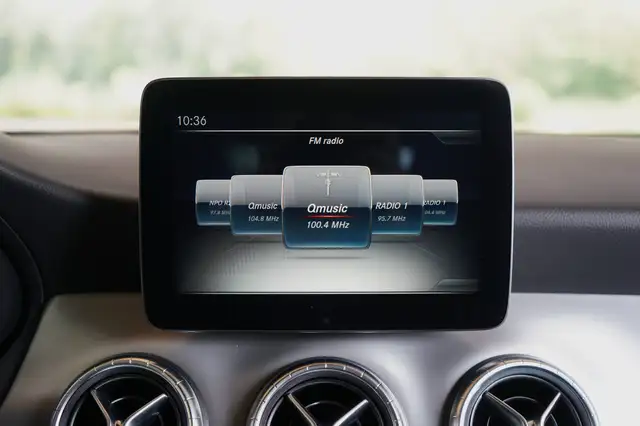 Mercedes-Benz CLA view 26