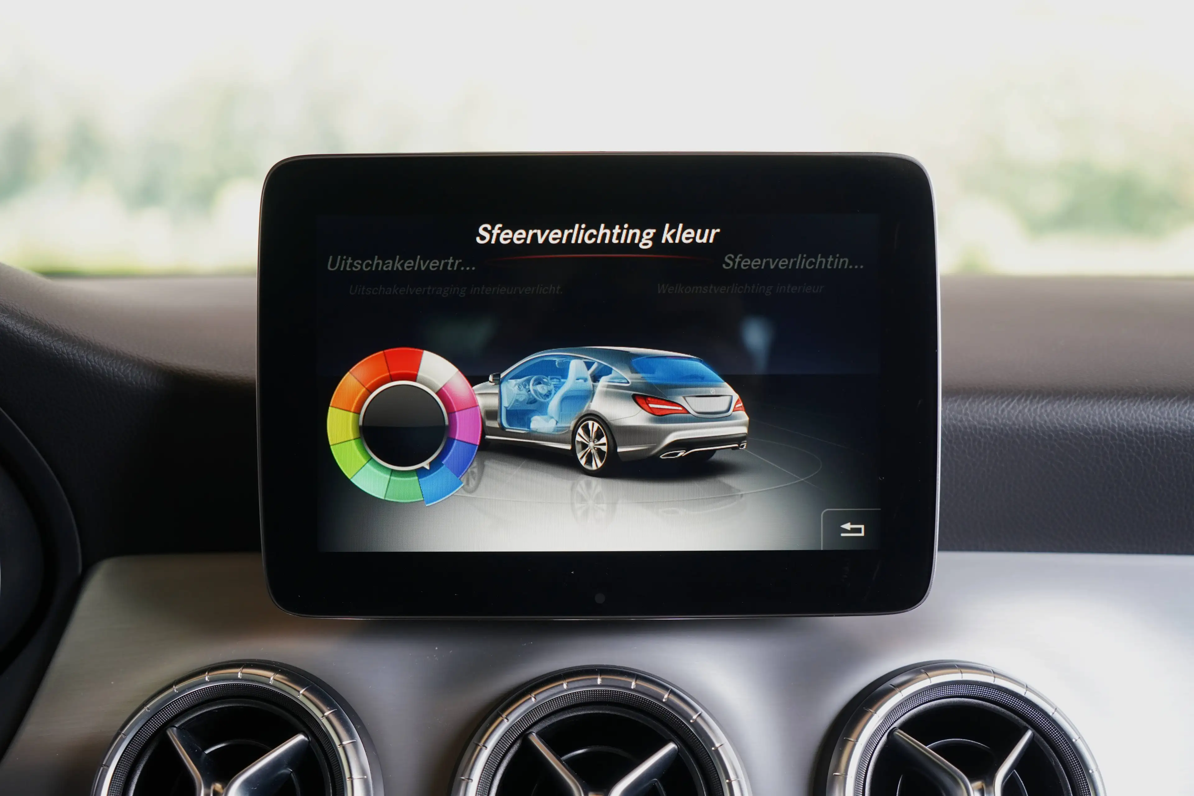 Mercedes-Benz CLA 180 AMG-Line | Night Pack | Btw Wagen | Elektr Zetels | Polar Zilver | 87dkm! — photo 28
