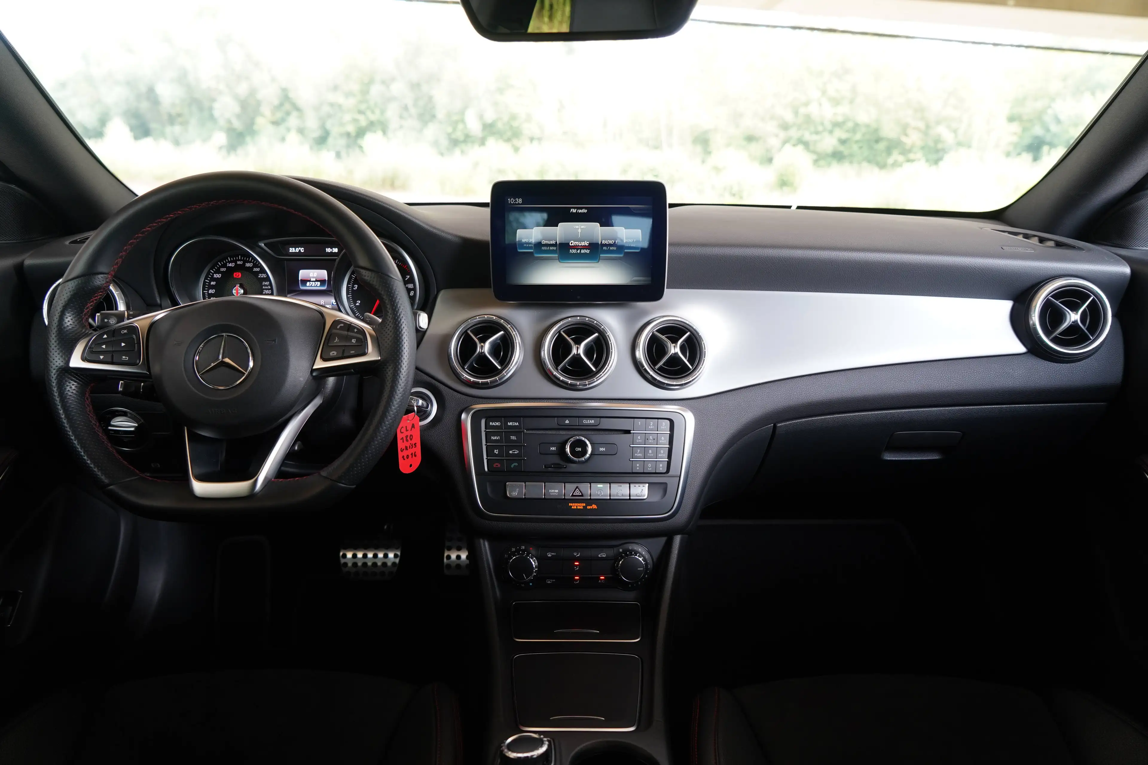 Mercedes-Benz CLA 180 AMG-Line | Night Pack | Btw Wagen | Elektr Zetels | Polar Zilver | 87dkm! — photo 33