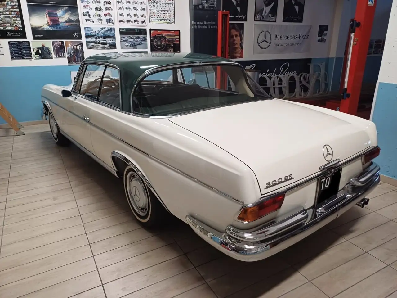 Mercedes-Benz 300 SE, foto 1