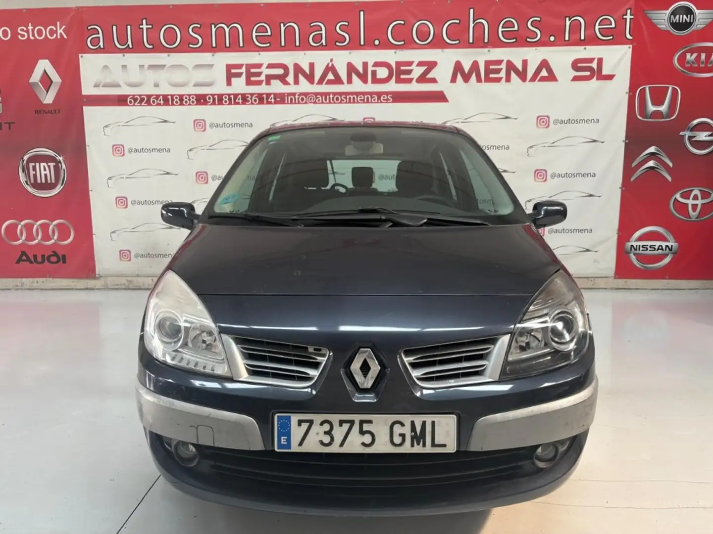 Renault Grand Scenic 1.6 Dynamique Gris - 2