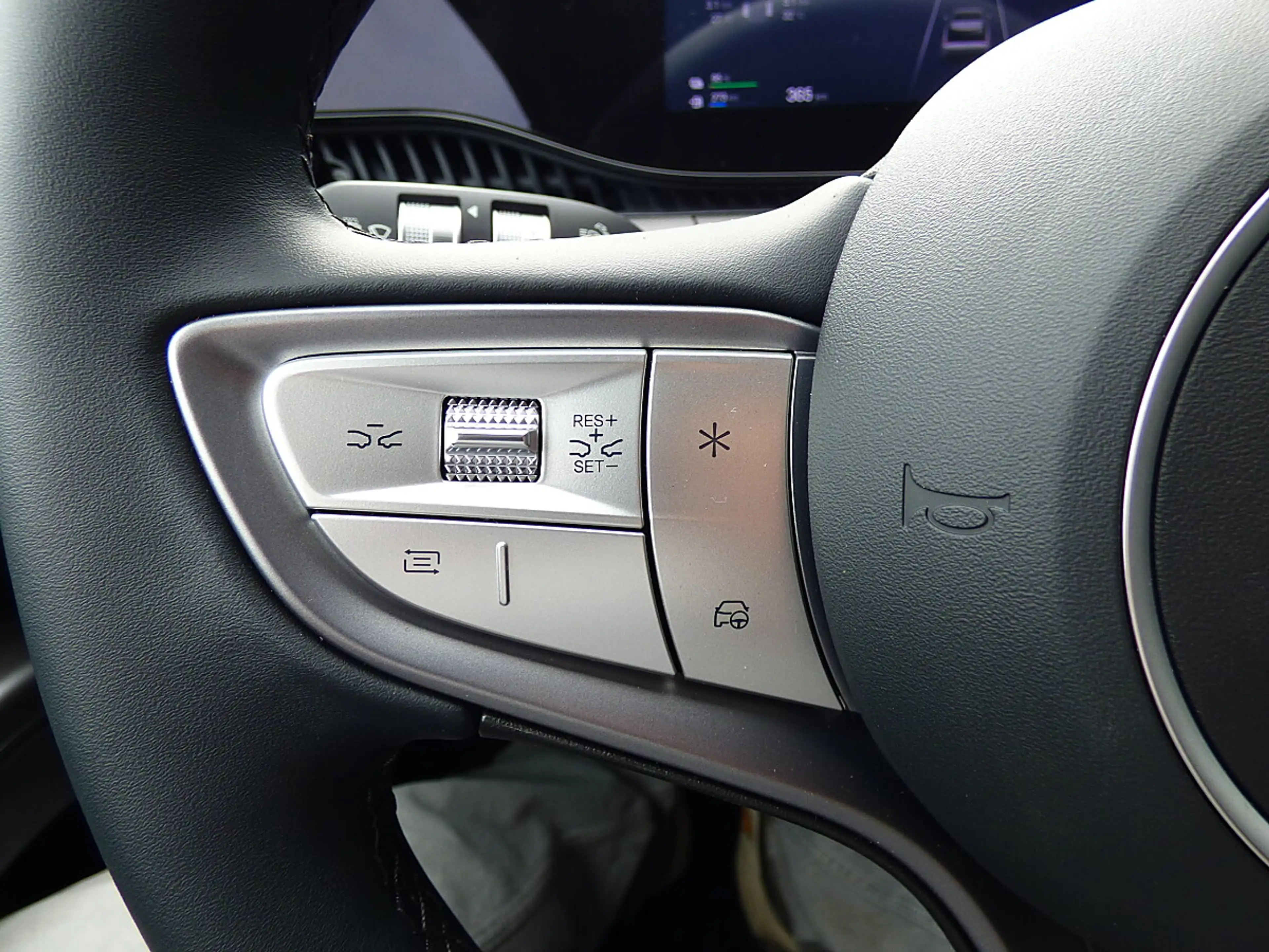 BYD Dolphin G DM-i PHEV 18,3kWh Boost LAGER — photo 10