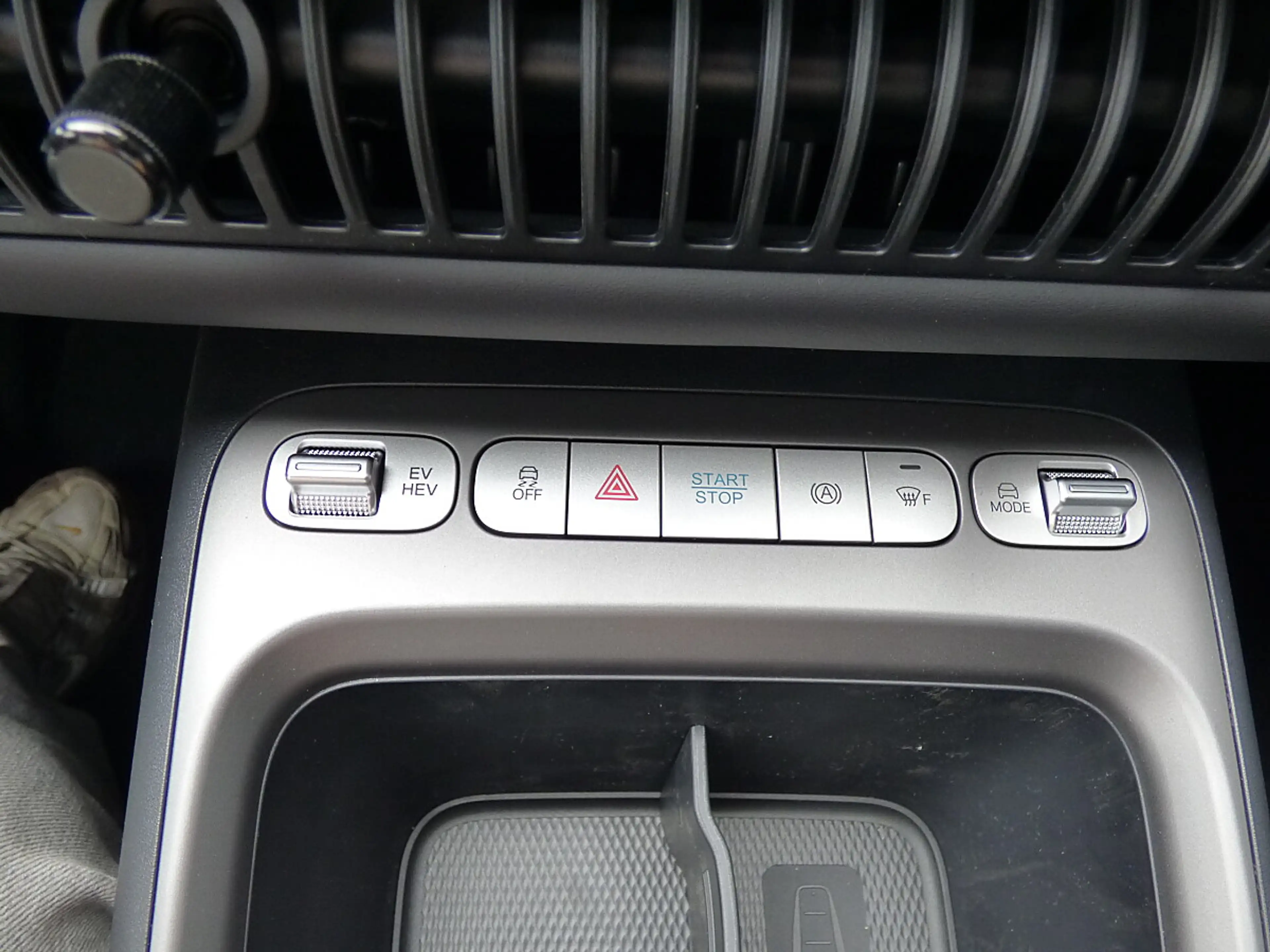 BYD Dolphin G DM-i PHEV 18,3kWh Boost LAGER — photo 14