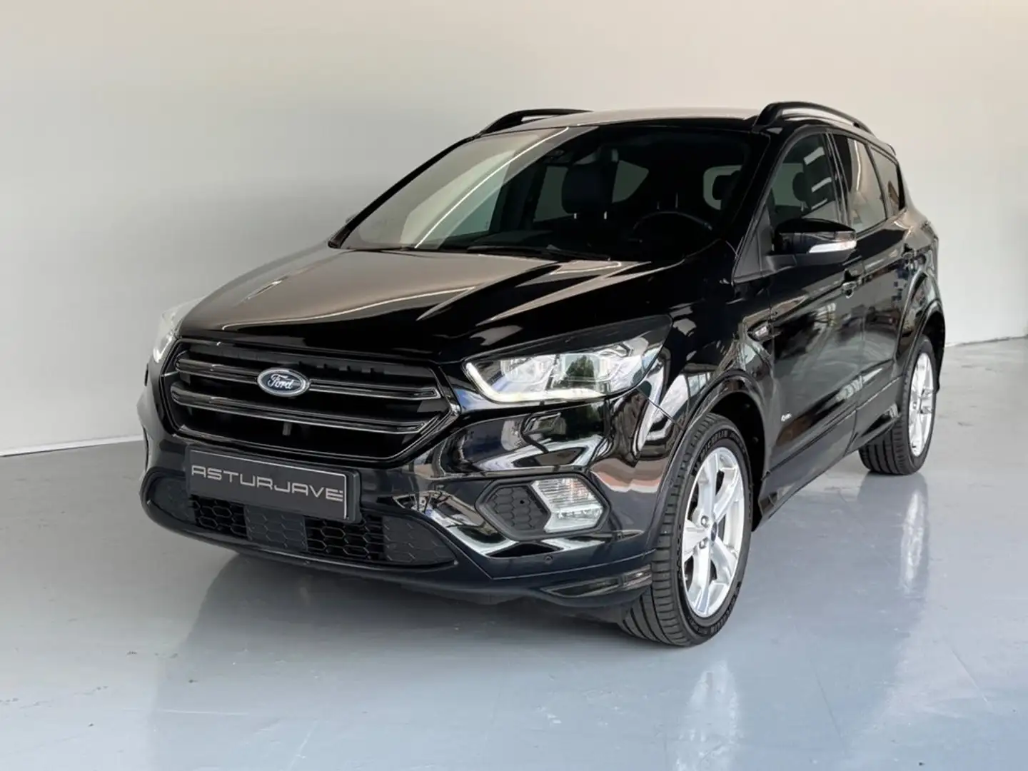 Ford Kuga 2.0 TDCi 132kW 4x4 ST-Line Powers. Noir - 2