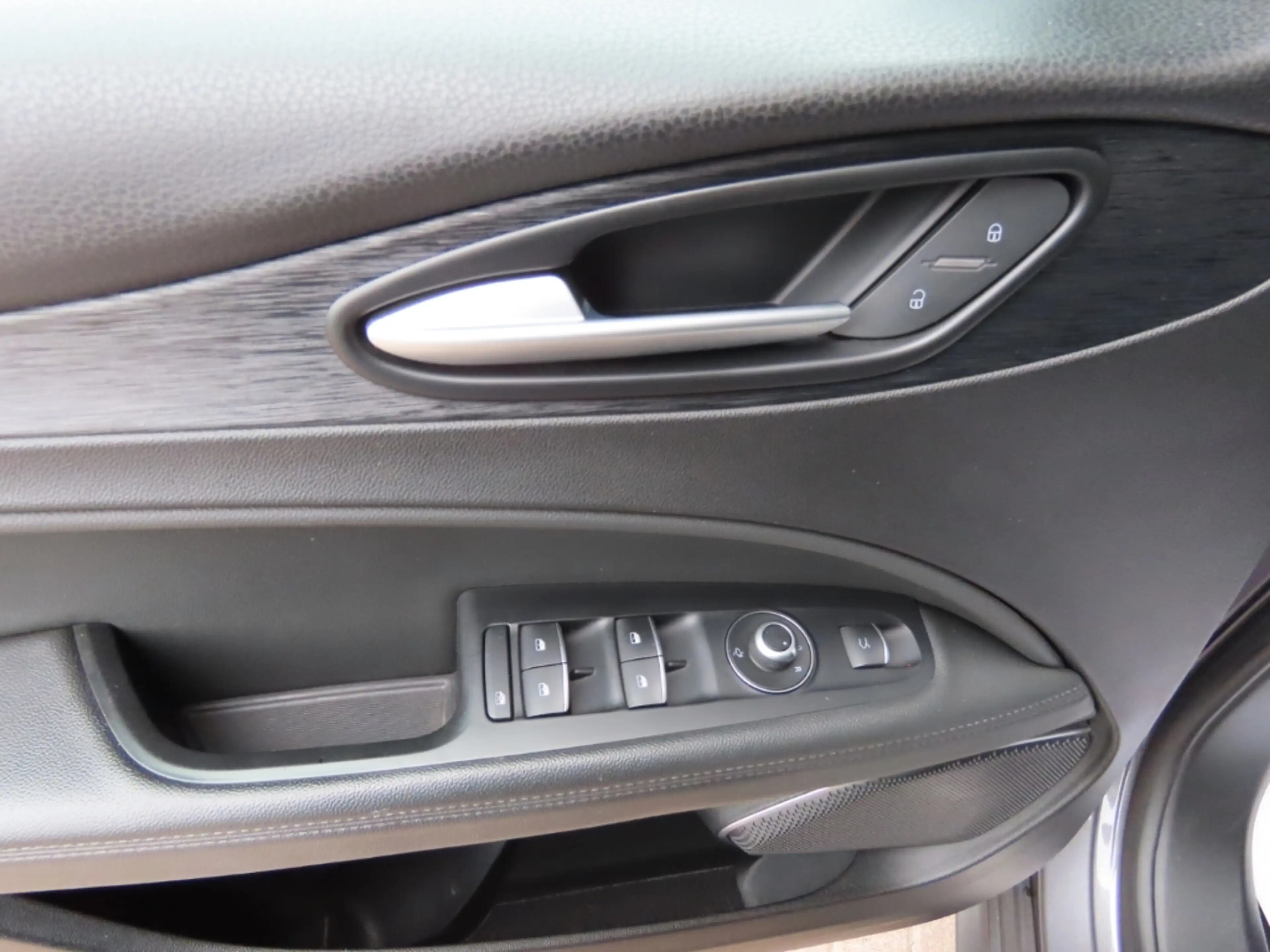 Alfa Romeo Stelvio Business 2WD 2.Hd*Navi*ACC*Kam*SHZ*AHK — photo 8