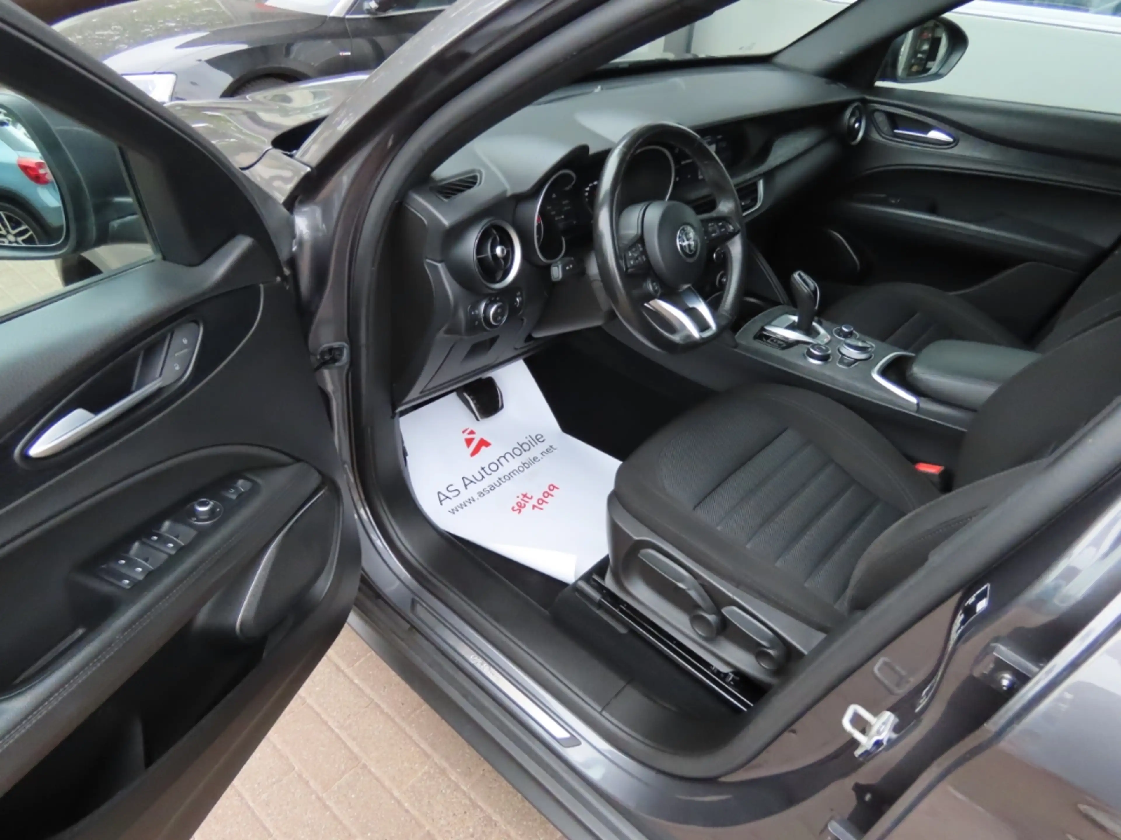 Alfa Romeo Stelvio Business 2WD 2.Hd*Navi*ACC*Kam*SHZ*AHK — photo 7