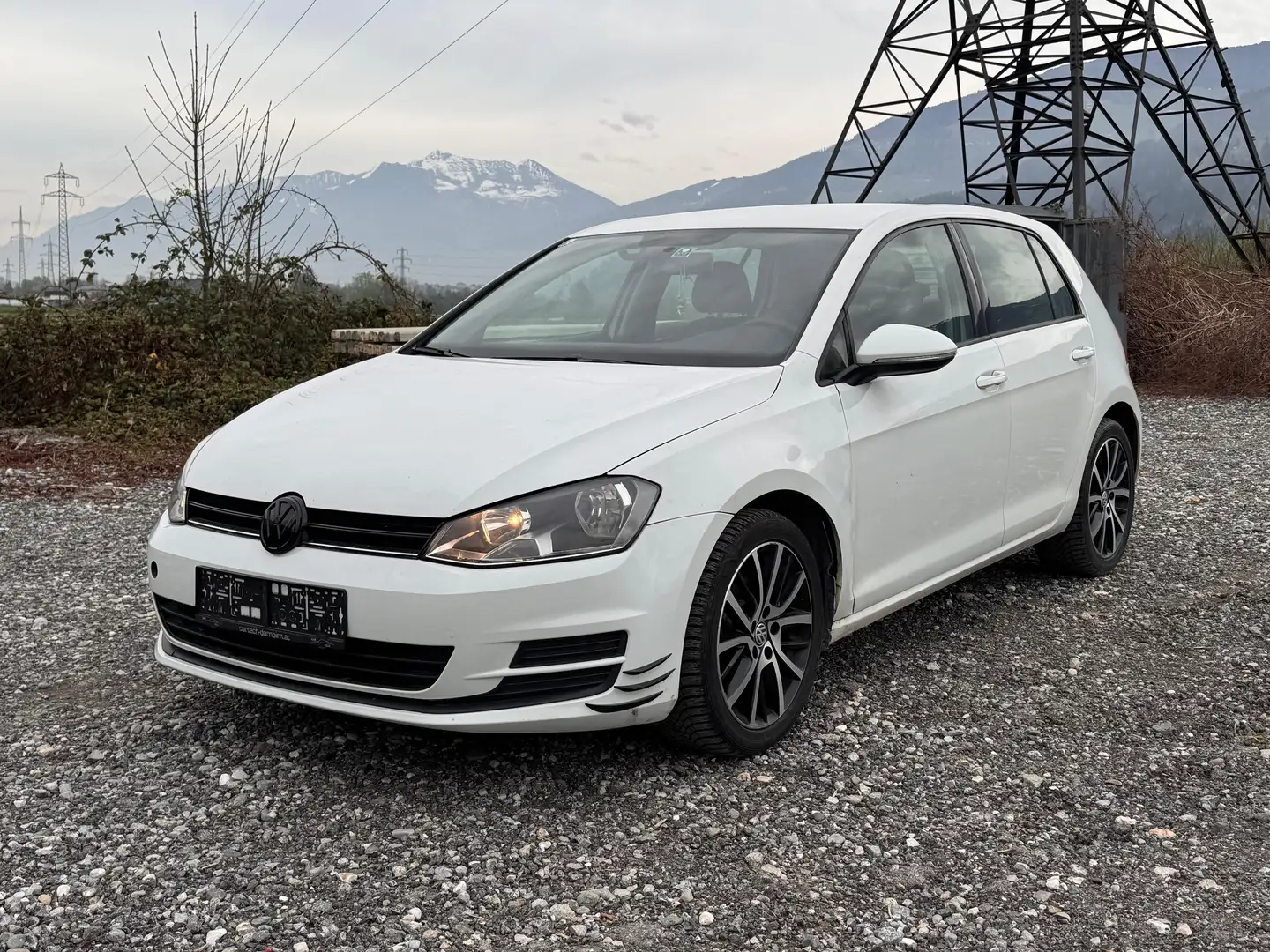 Volkswagen Golf Trendline Weiß - 1