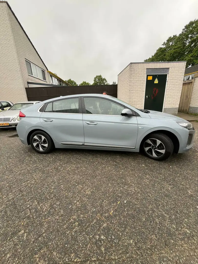 Hyundai IONIQ 1.6 GDi Comfort Grijs - 2