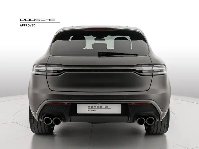 Porsche Macan view 5