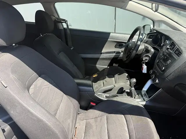 Kia Proceed view 8