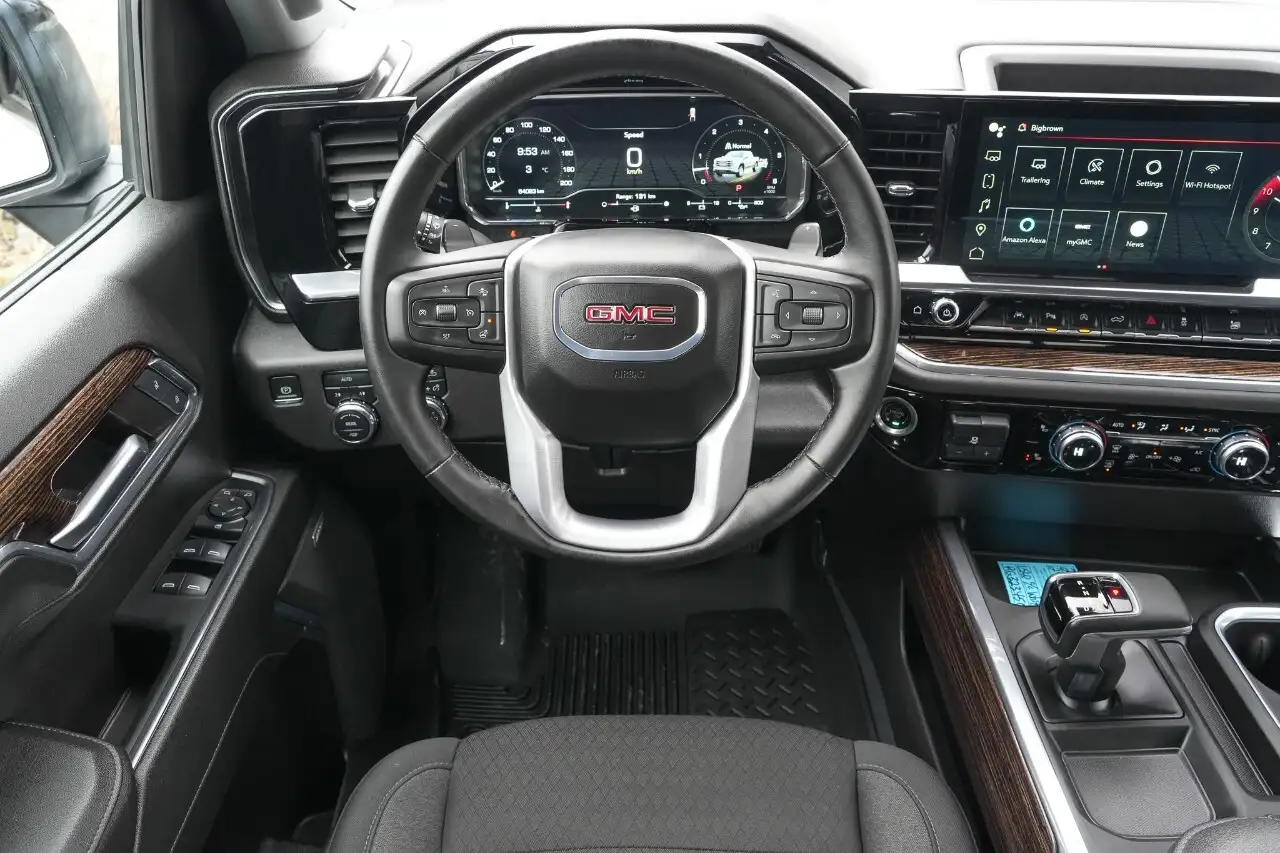 GMC Sierra 1500 снимка GMC Sierra 1500