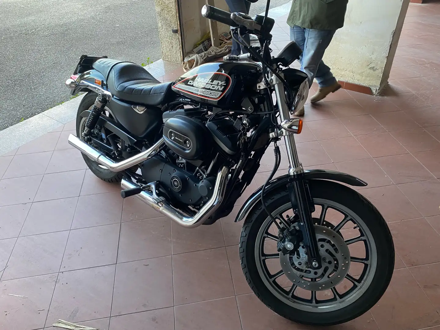 Harley-Davidson Sportster 883 R Чорний - 1