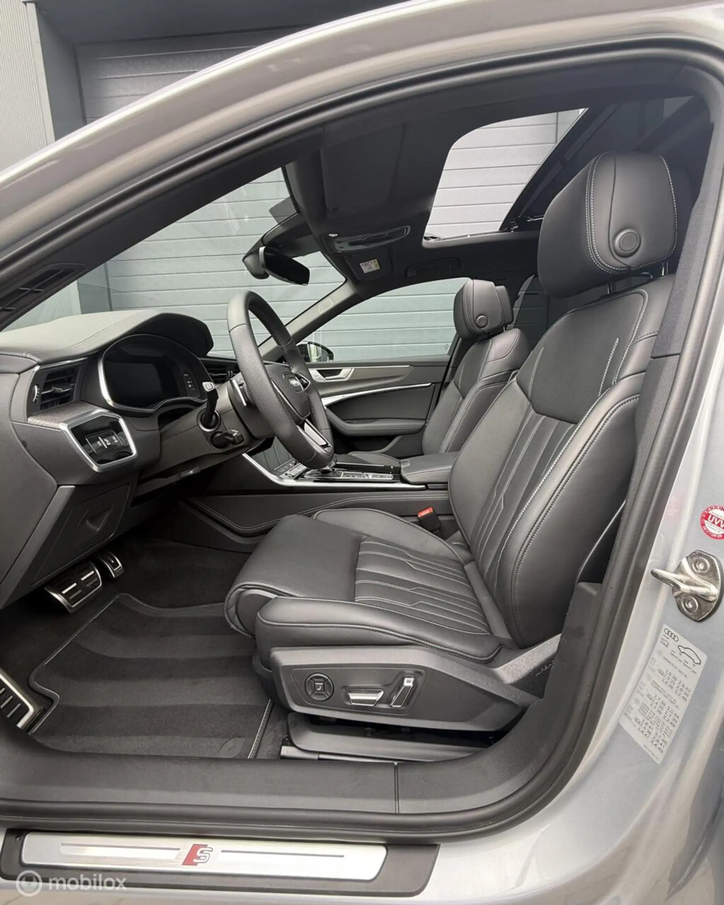 Audi A6 Avant 55TFSIe quattro Competition Matrix l Pano — photo 4