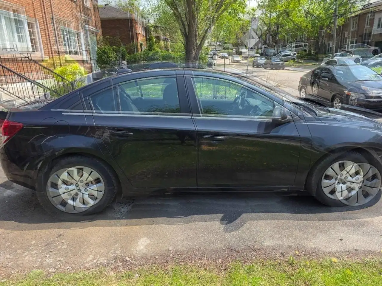 Chevrolet Cruze photo Chevrolet Cruze