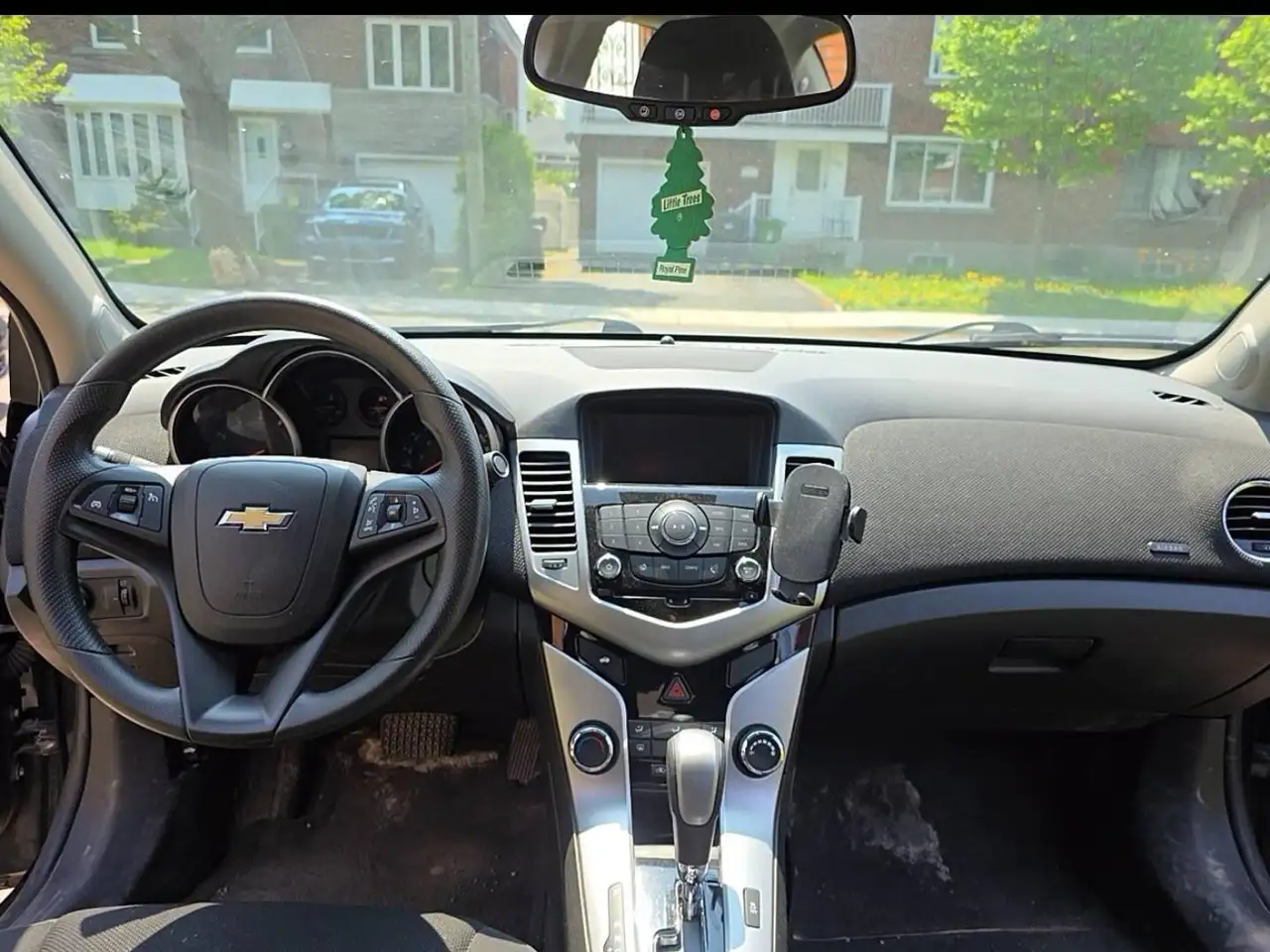 Chevrolet Cruze photo Chevrolet Cruze