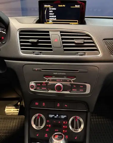 Audi RS Q3 view 8