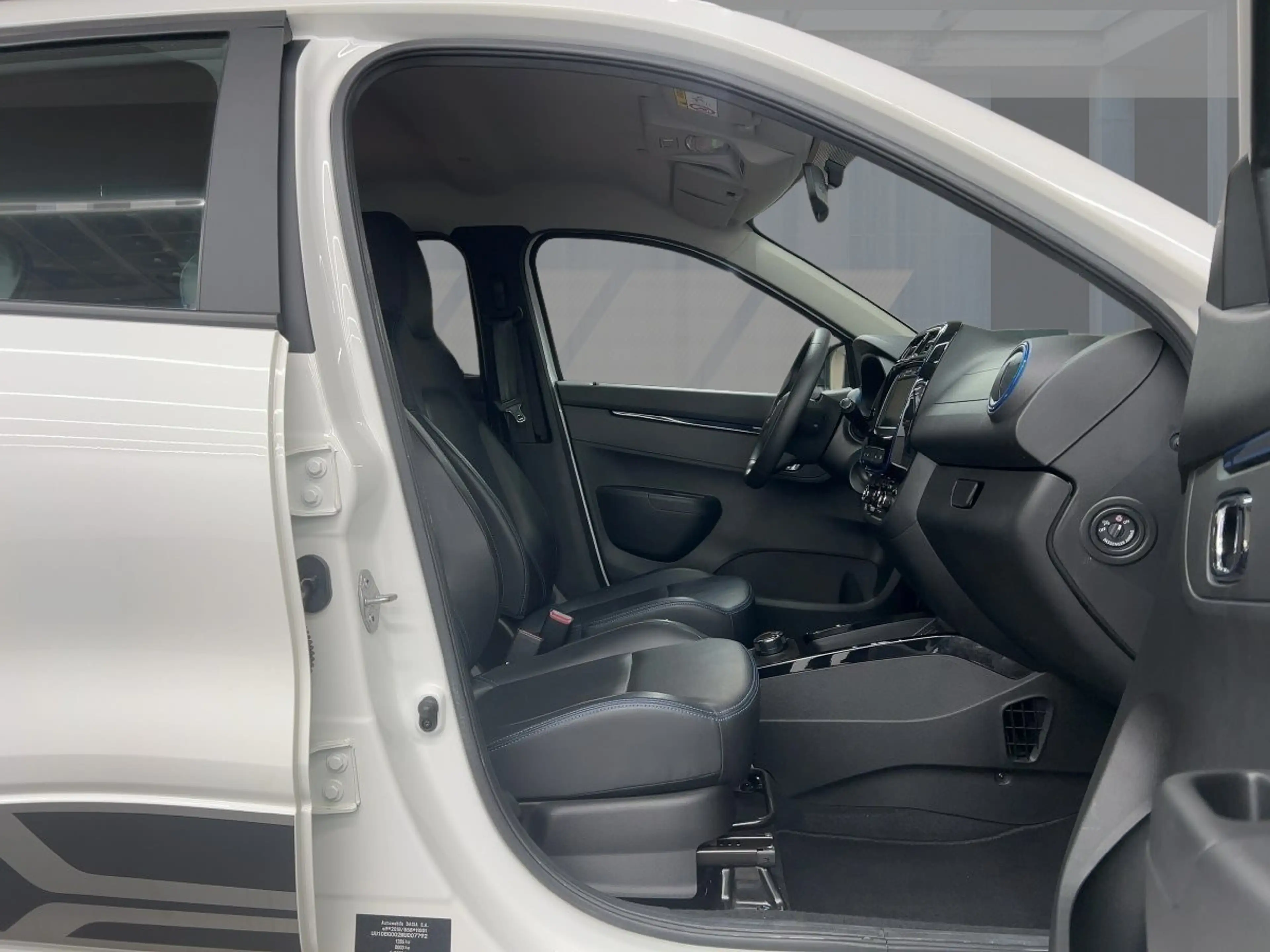 Dacia Spring ELECTRIC COMFORT 27kWh CCS RÜCKFAHRKAMERA — photo 8