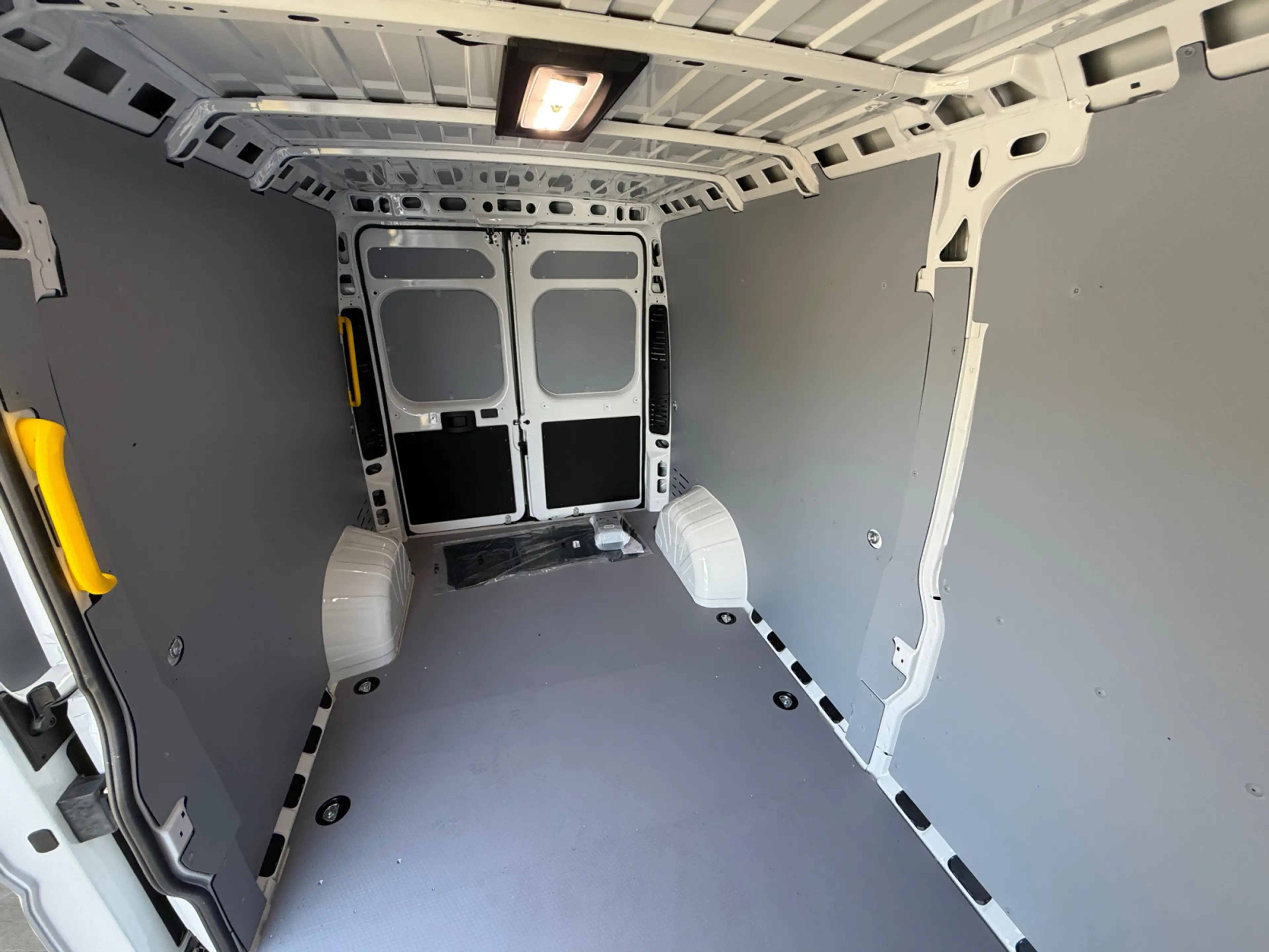 Toyota Proace Max Proace Max L3H2 verblecht 4-türig Work 2.2 Diesel — photo 14
