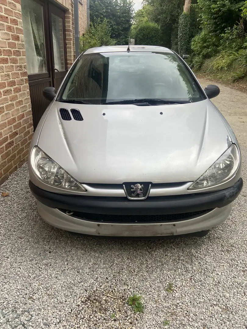 Peugeot 206 1.4i XR - 1
