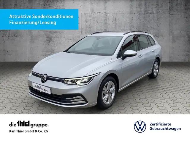 Volkswagen Golf Variant 1.5 eTSI Life DSG LED+ACC+Navi