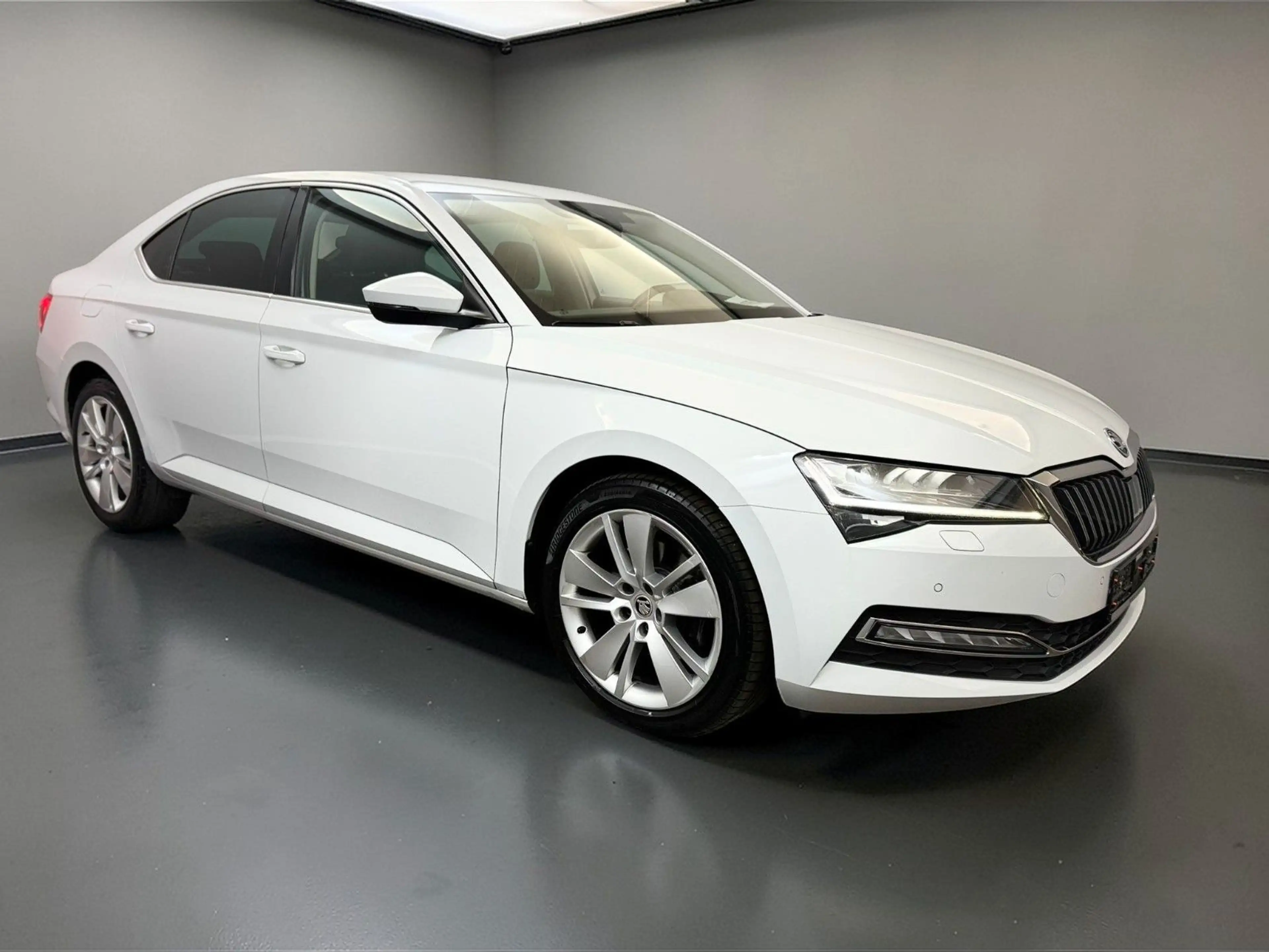Skoda Superb Limo Style 4x4 DSG 147KW VIRTUAL*18Z*ACC — photo 3