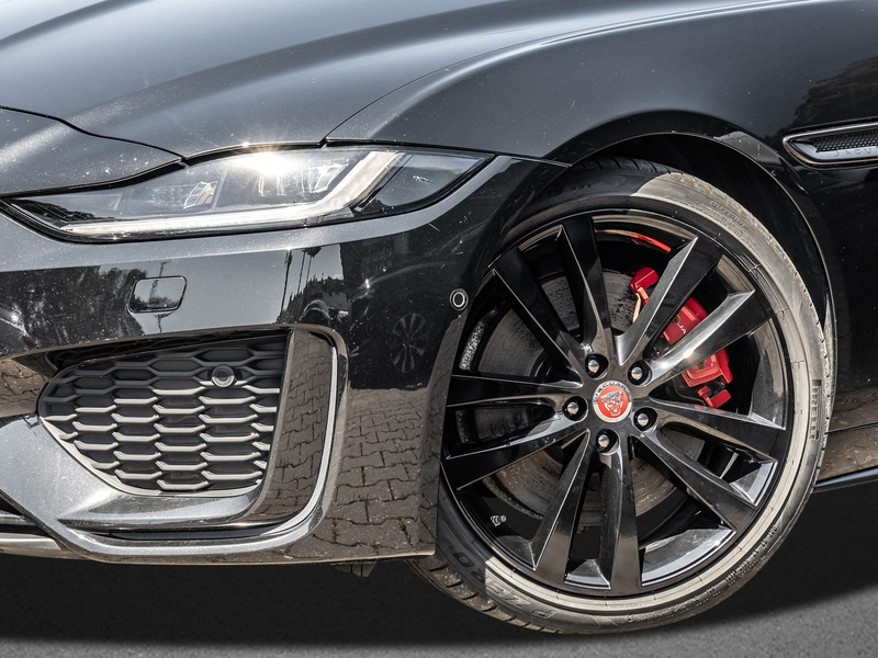 Jaguar XE D200 RWD R-Dynamic BLACK-PACK NAVI SHZ PDC — photo 6