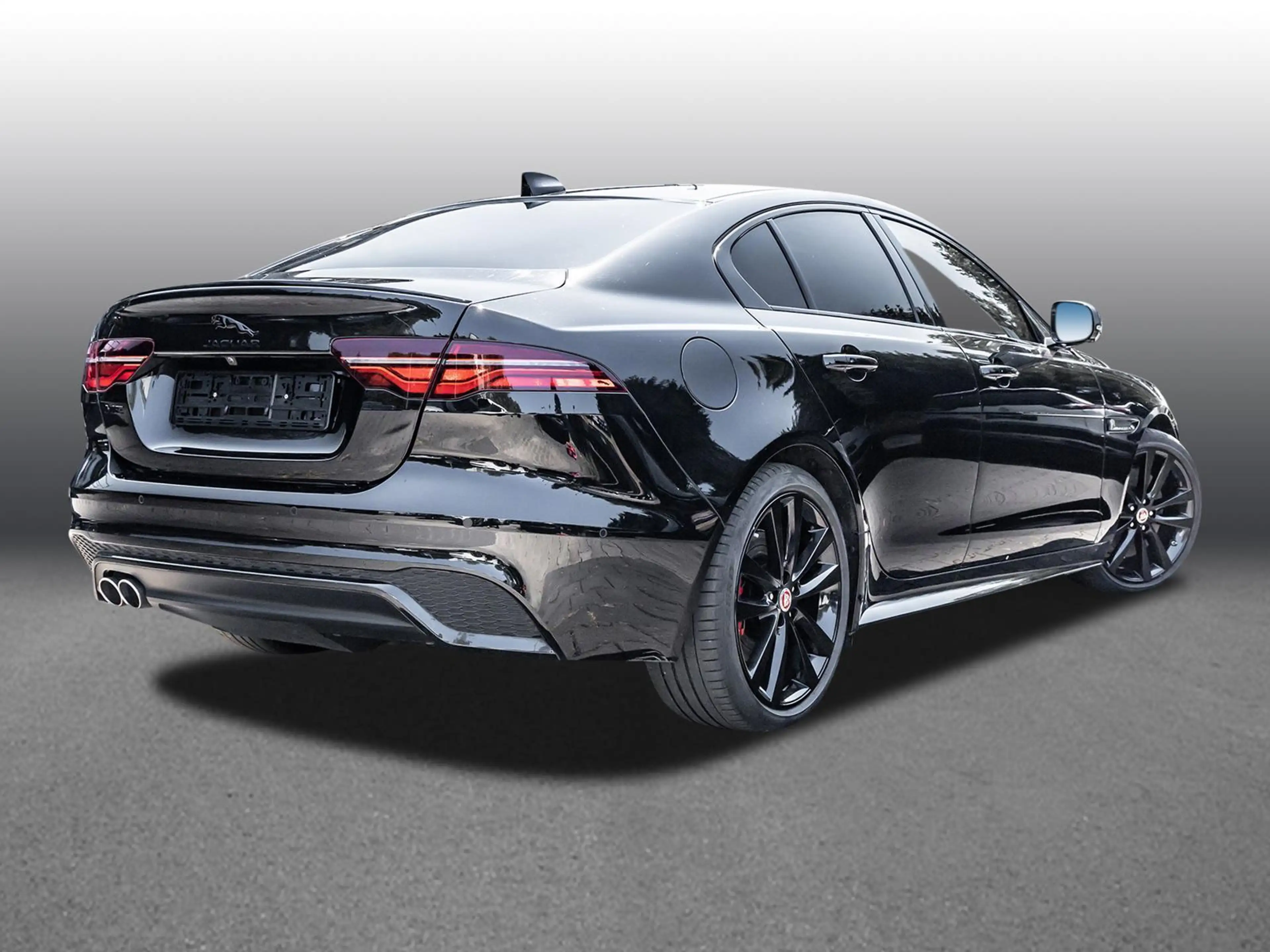 Jaguar XE D200 RWD R-Dynamic BLACK-PACK NAVI SHZ PDC — photo 2