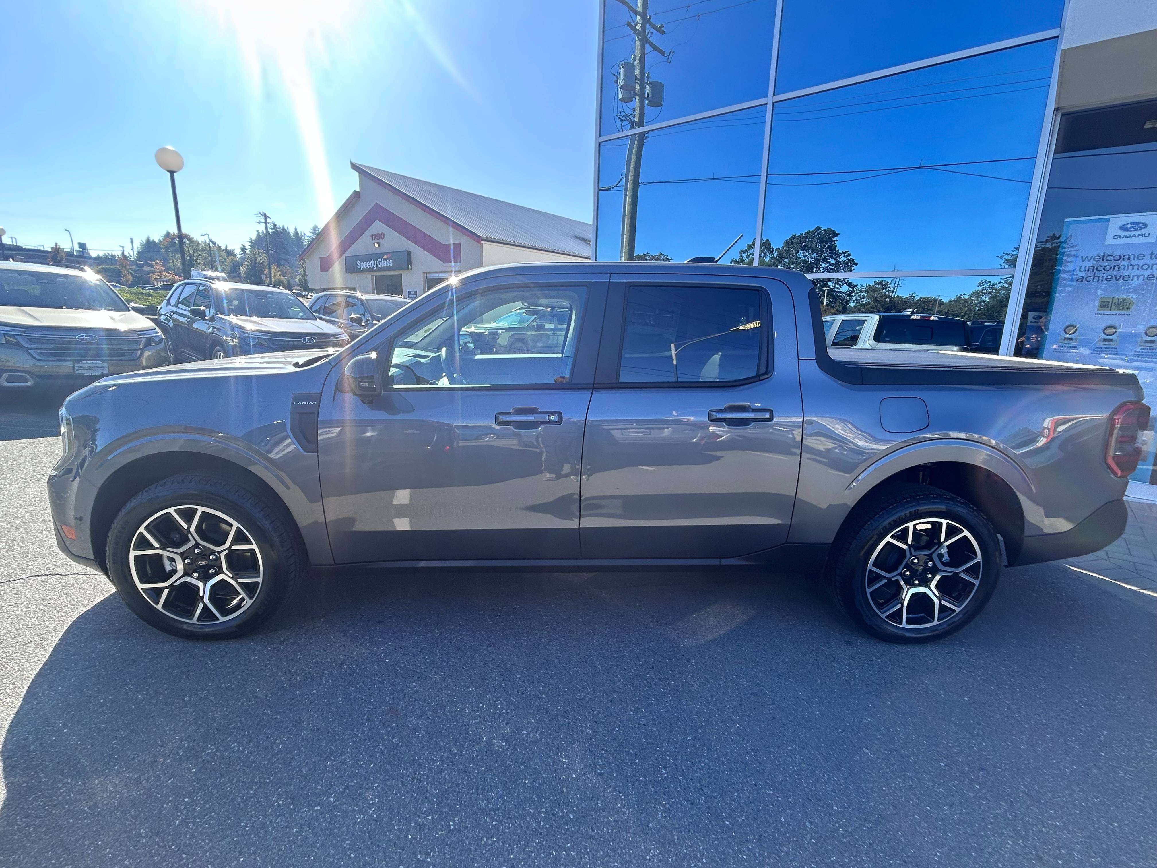 2026 Ford Maverick Lariat | Hybrid | 4368km | Tonneau & Box Divider — снимка 1