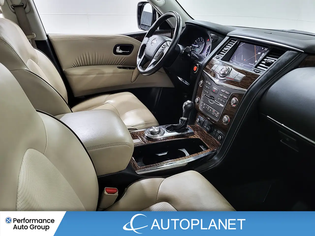 Nissan Armada снимка Nissan Armada