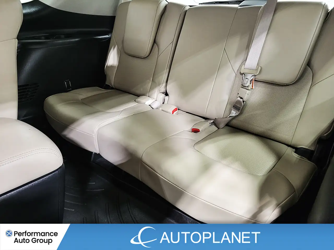 Nissan Armada снимка Nissan Armada