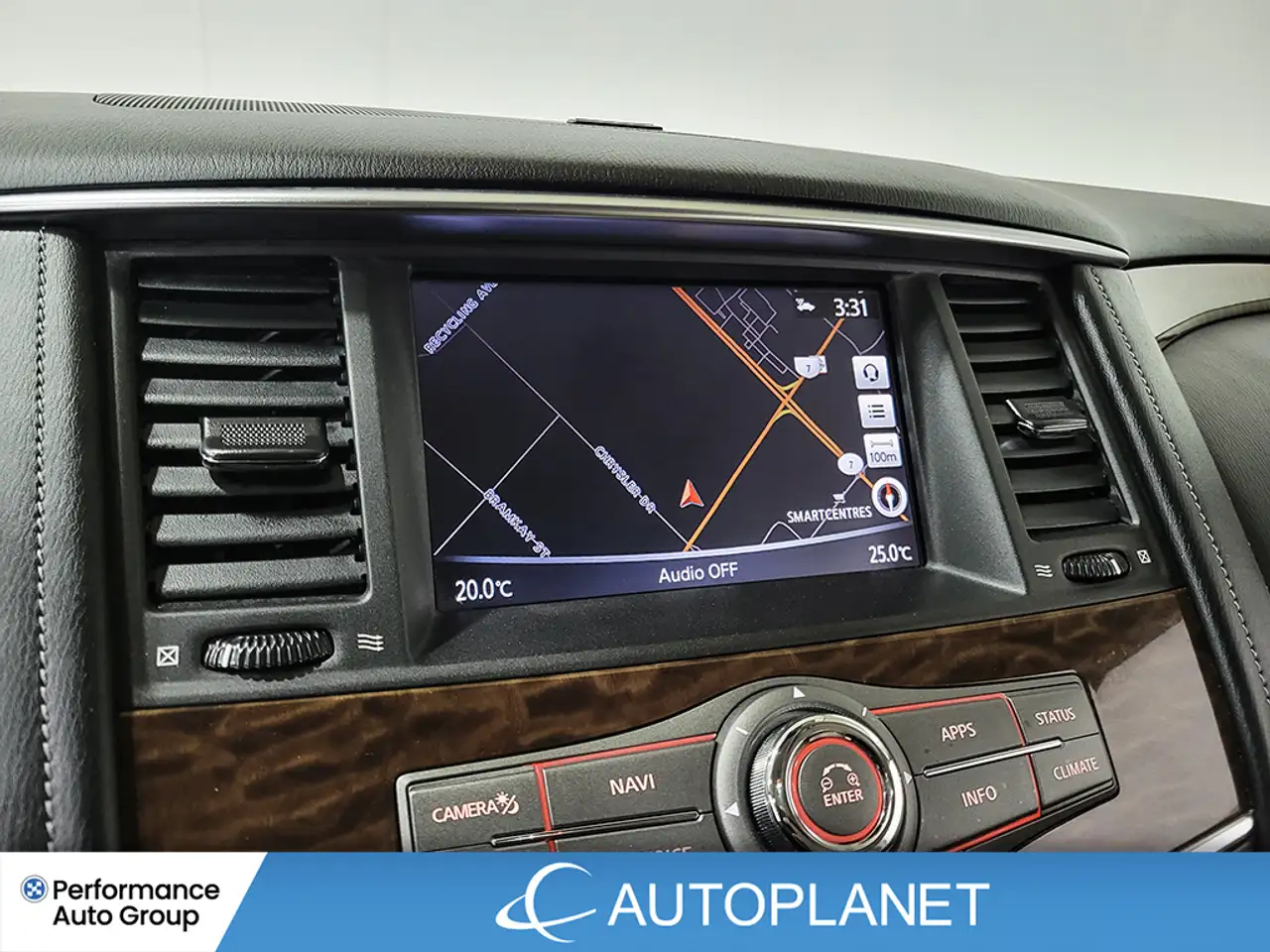 Nissan Armada снимка Nissan Armada