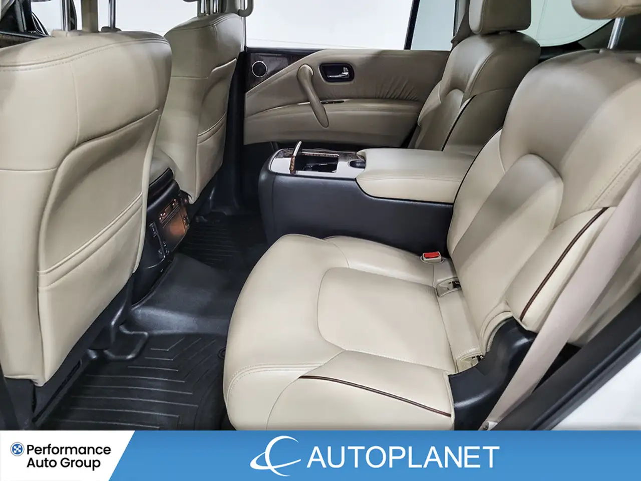 Nissan Armada снимка Nissan Armada