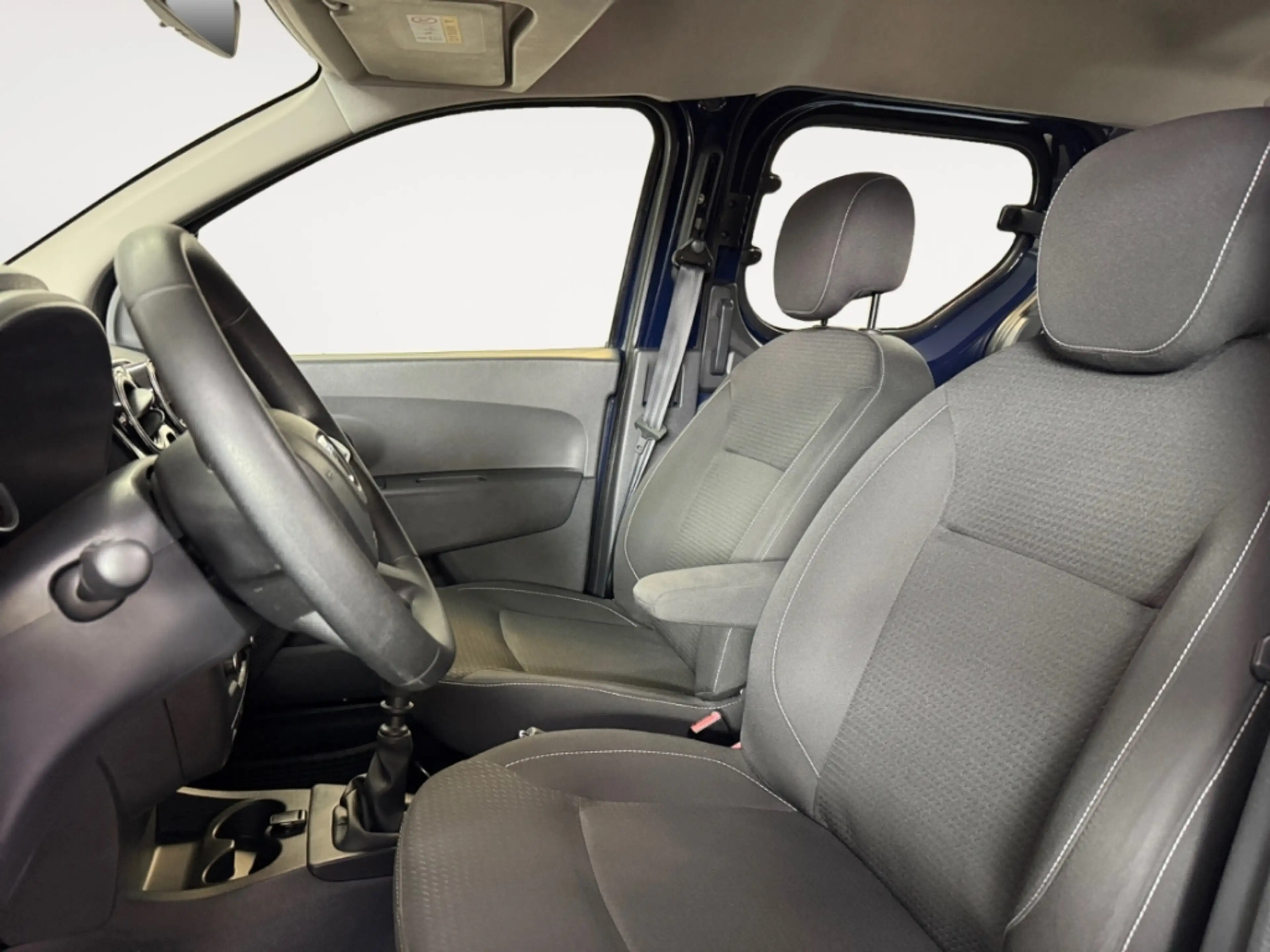 Dacia Dokker Comfort ALLWETTER SITZ.HZG PDC BLUETOOTH KLIMA MUL — photo 9