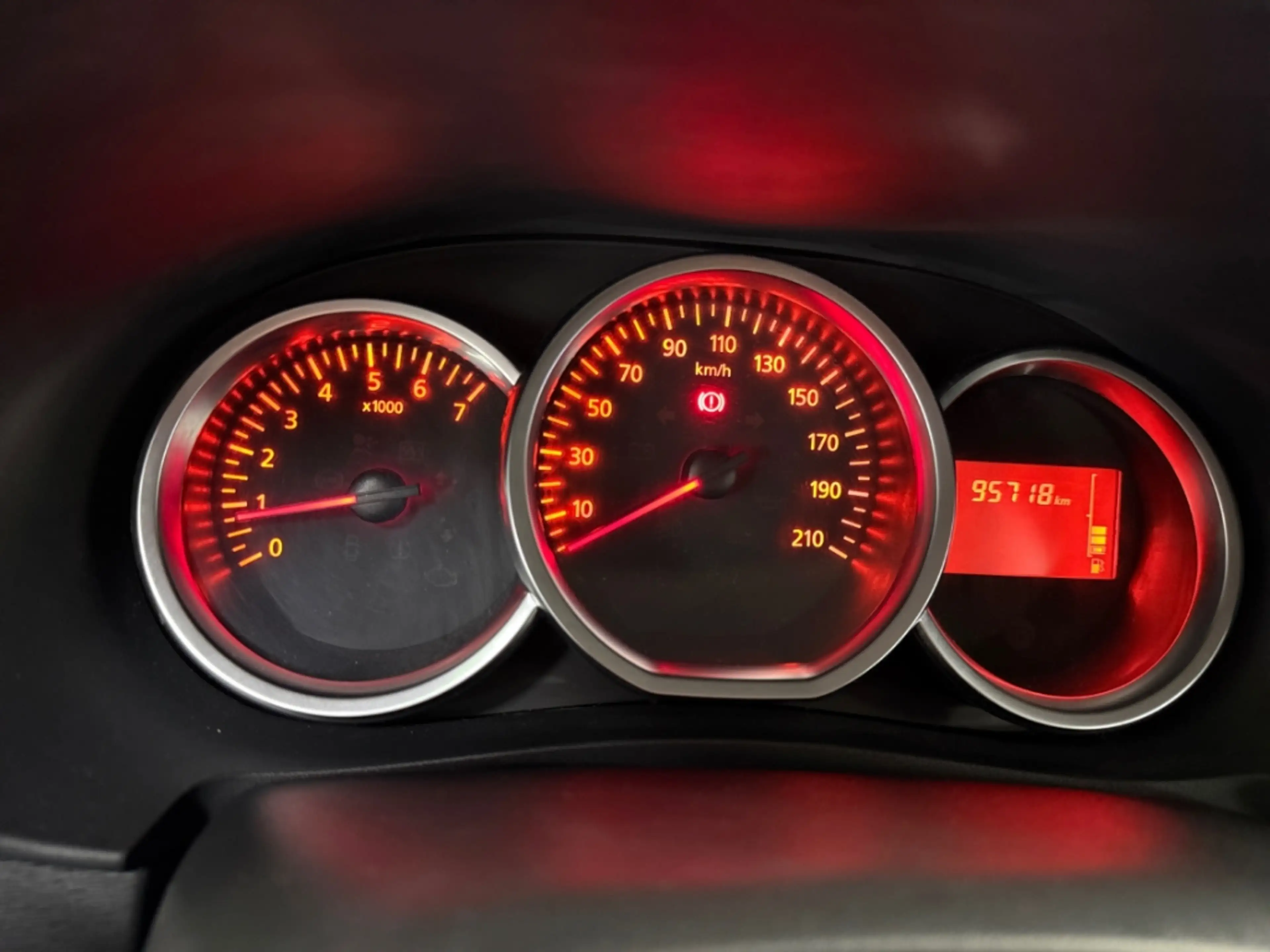 Dacia Dokker Comfort ALLWETTER SITZ.HZG PDC BLUETOOTH KLIMA MUL — photo 11