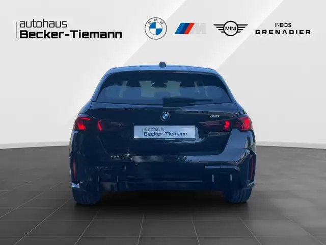 BMW M view 6