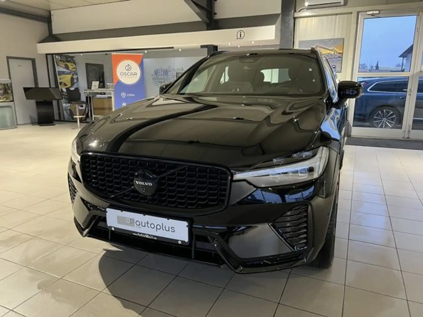 Volvo XC60 T8 Ultra Black Edition Recharge AWD B&W AHK Noir - 2
