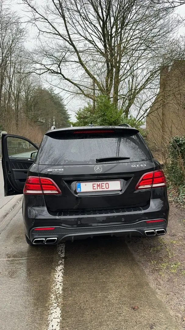 Mercedes-Benz GLE 63 AMG S 4-Matic possibilité en utilitaire Negro - 2