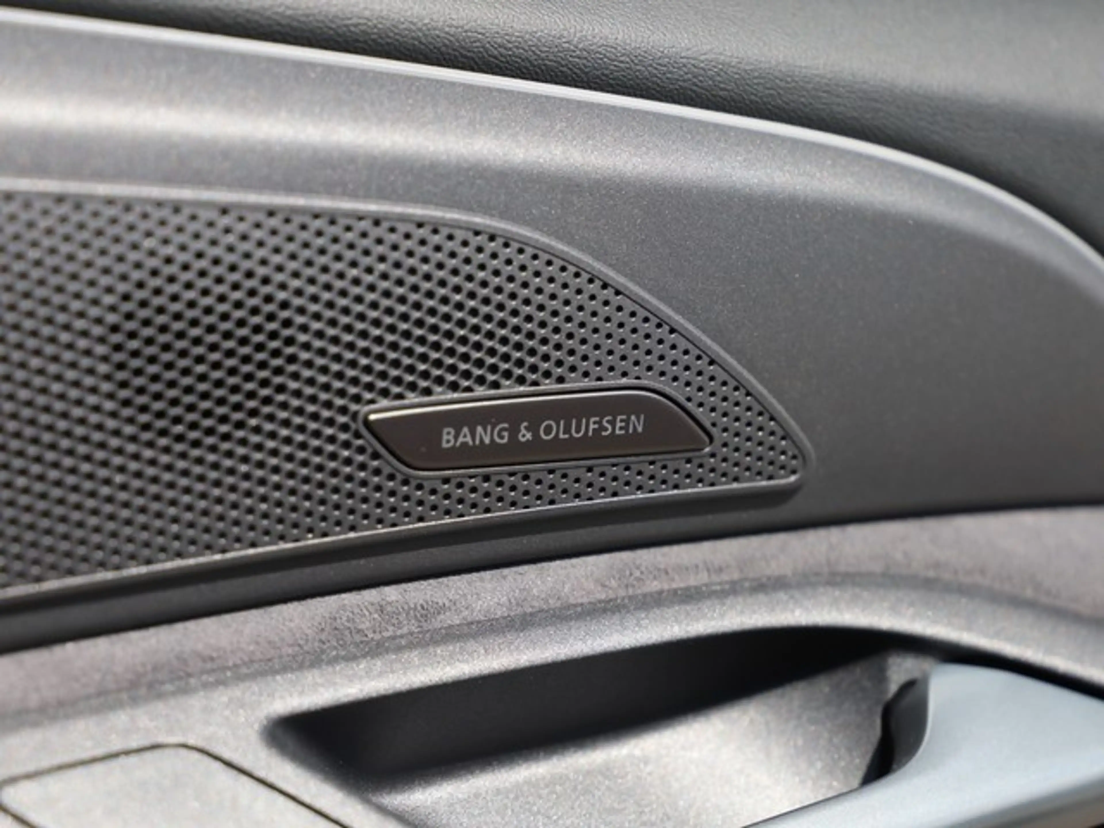 Audi S6 e-tron Avant Edition One Grey B&O Pano LM21 AHK ACC Te... — photo 14