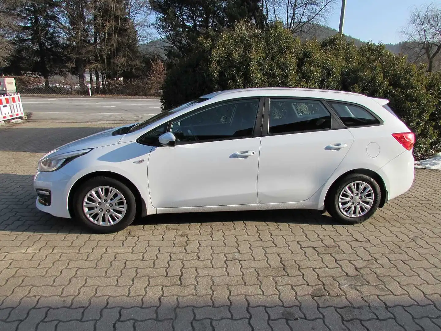 Kia Ceed / cee'd 1.6 CRDi SW Euro-6 Edition Blanc - 2