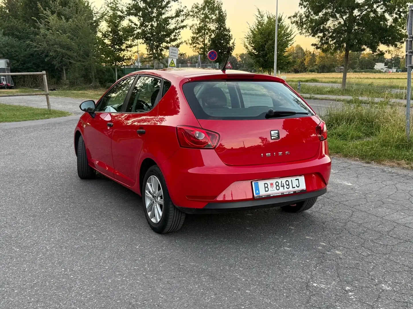 SEAT Ibiza ST Reference 1,2 - 2