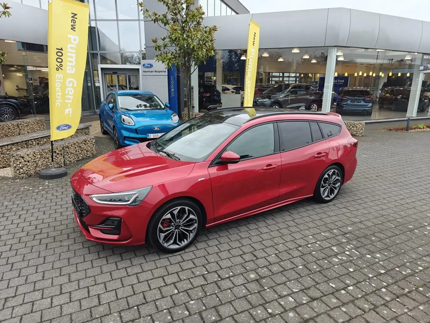 Ford Focus Clipper ST-line X Rot - 1