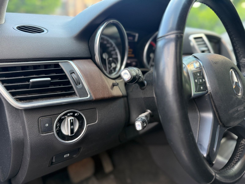 Mercedes-Benz ML 350 CDI AMG Sportpaket Panorama — photo 9
