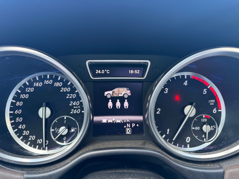 Mercedes-Benz ML 350 CDI AMG Sportpaket Panorama — photo 12