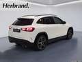 Mercedes-Benz GLA 200 4matic AMG Line NIGHT AHK KAMERA PANO Weiß - thumbnail 3
