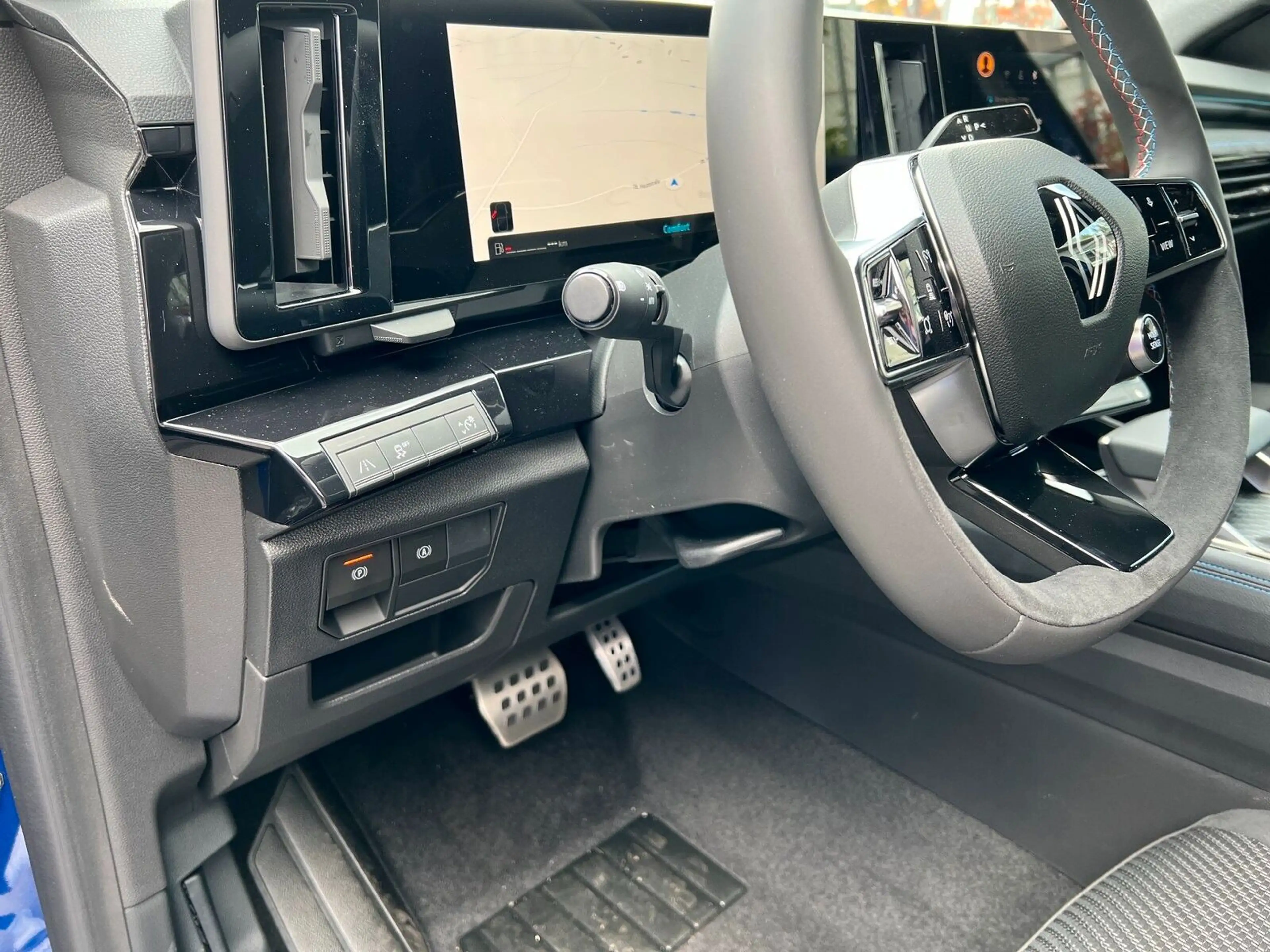 Renault Austral Techno Esprit Alpine 160 EDC — photo 11