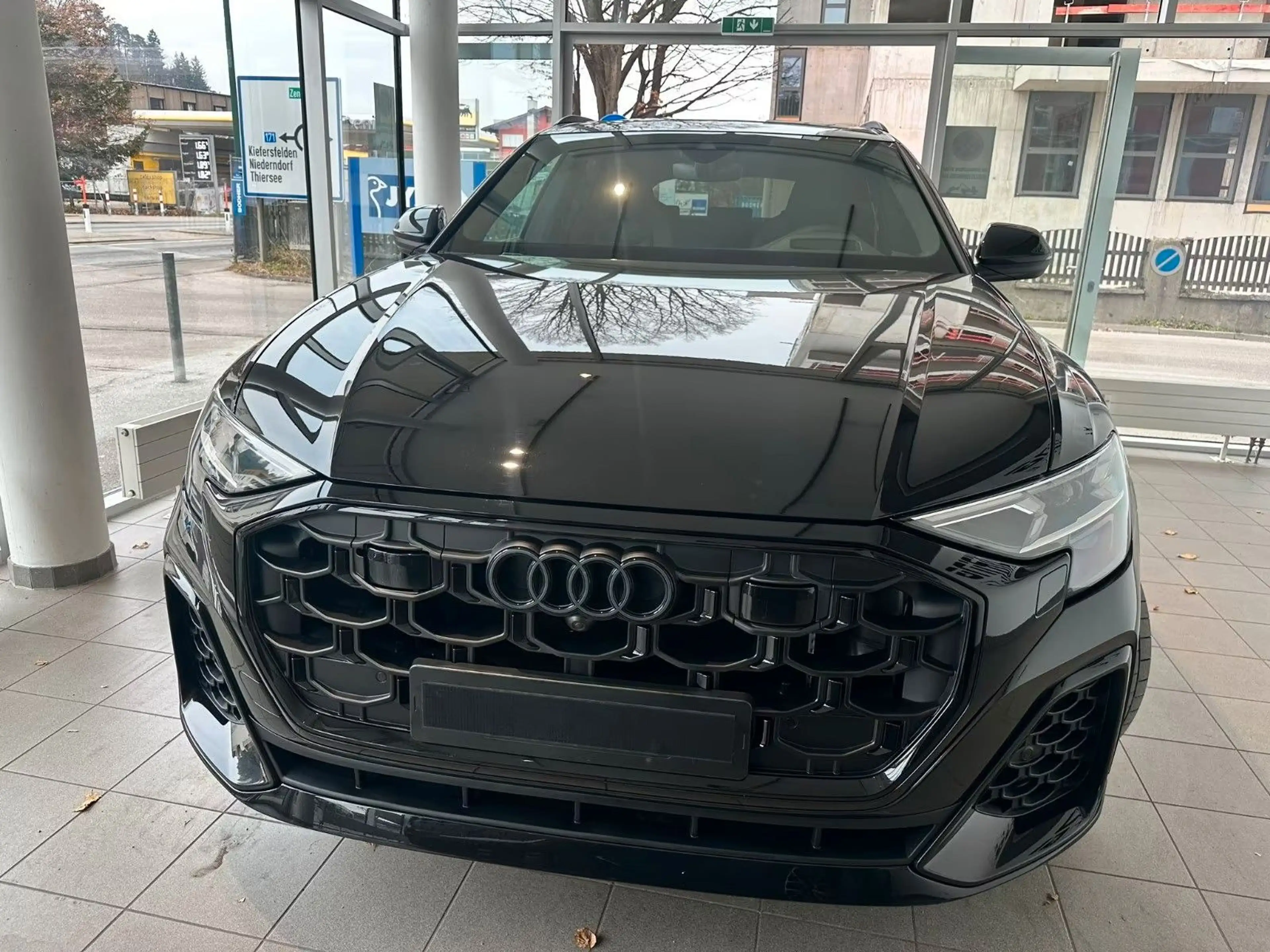 Audi Q8 TFSI Hybrid/-25%/Mass/Pan/ParkRemote/23 — photo 6