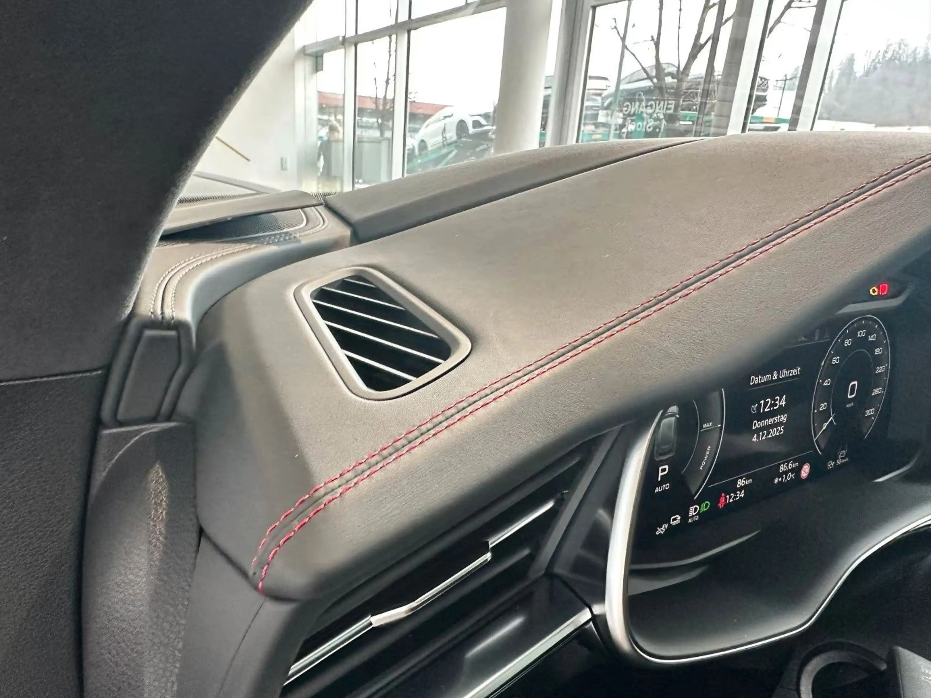 Audi Q8 TFSI Hybrid/-25%/Mass/Pan/ParkRemote/23 — photo 14